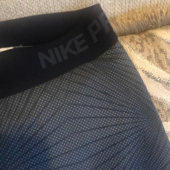 Nike leggings XS - Picture 2 of 4